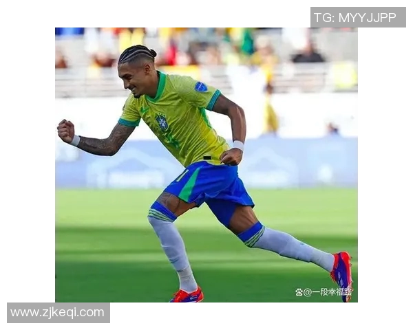 足球明星过人技巧解析视频带你领略足球场上的华丽瞬间