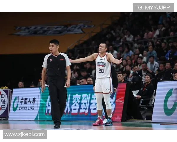 上海雪碧明星篮球赛盛大开幕球星云集激情四溢点燃篮球热潮